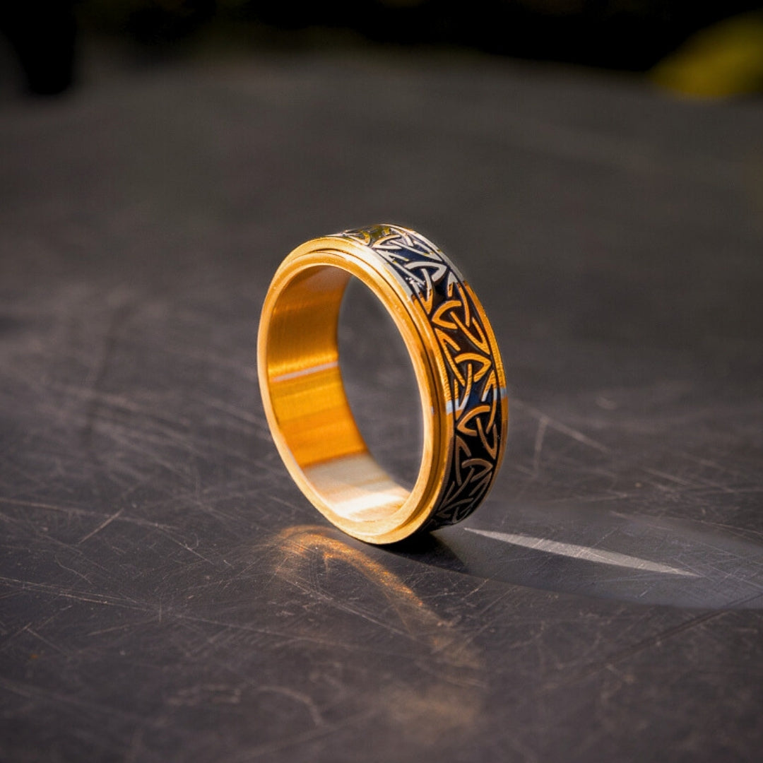 Gold Kinetic Triquetra
