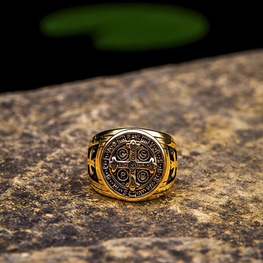 Vintage Gold Crest