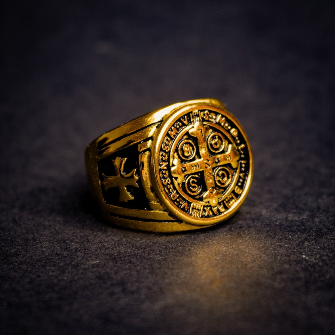 Vintage Gold Crest