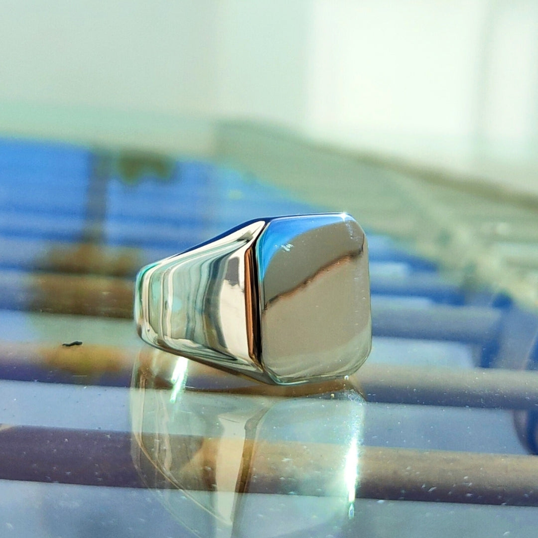 Classic Silver Signet