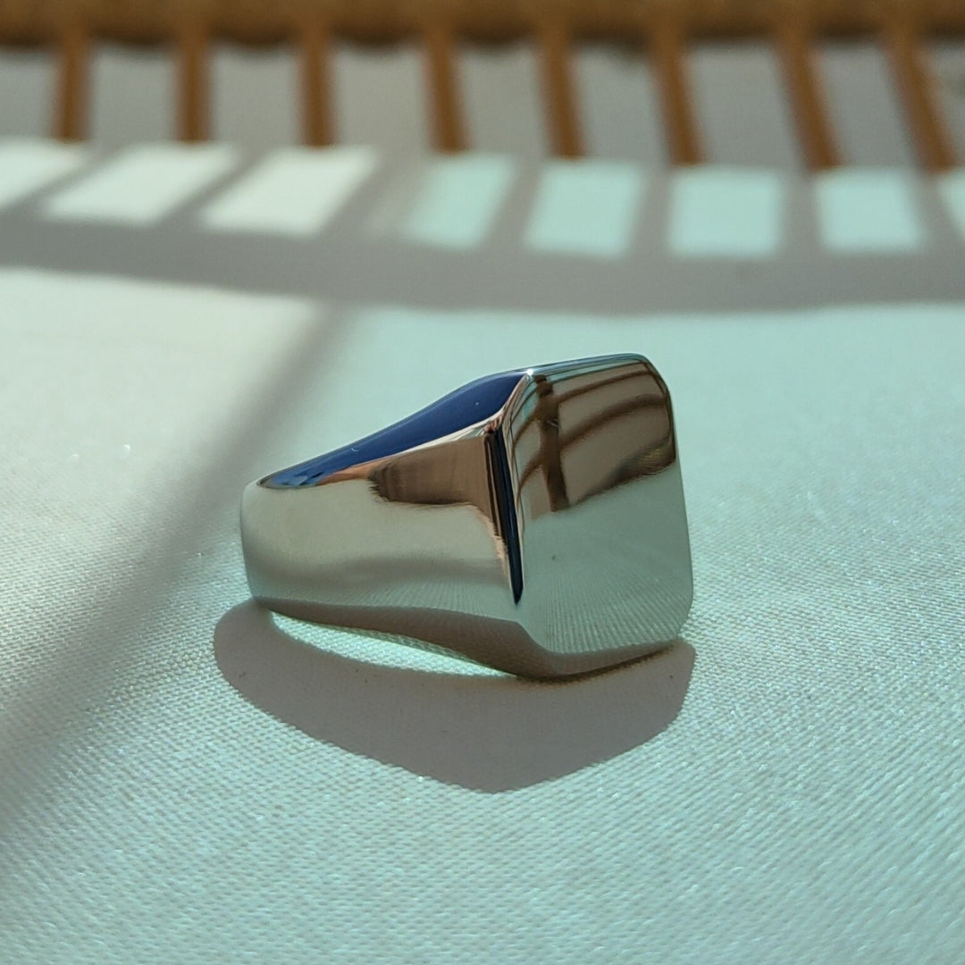 Classic Silver Signet