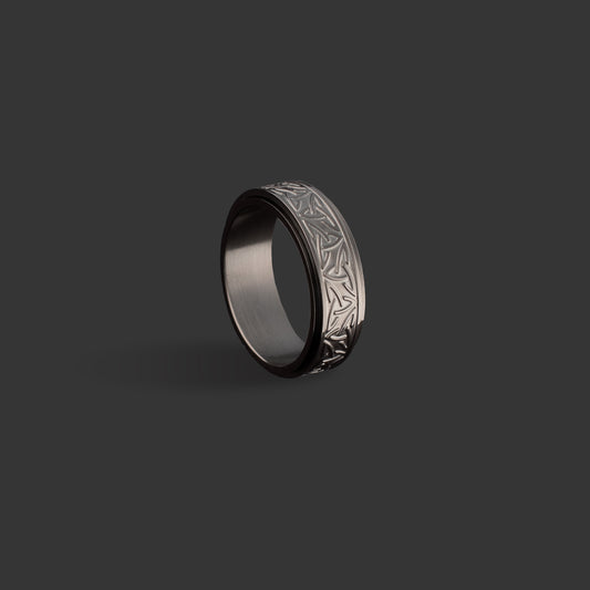 Black Kinetic Triquetra