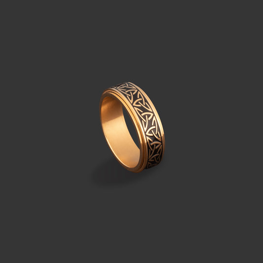 Gold Kinetic Triquetra